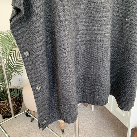 H&M Charcoal Gray Wool Blend Chunky Cable Knit Sweater Poncho Small - Picture 8 of 14